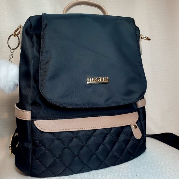 Backpack 🎒 - Picture 1 of 11